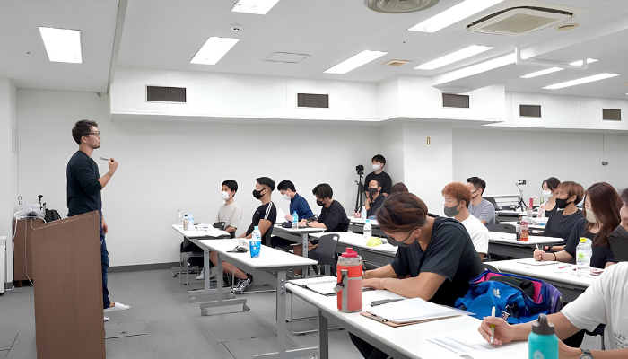 ミナミヨシトによる実践解剖学講義の様子
